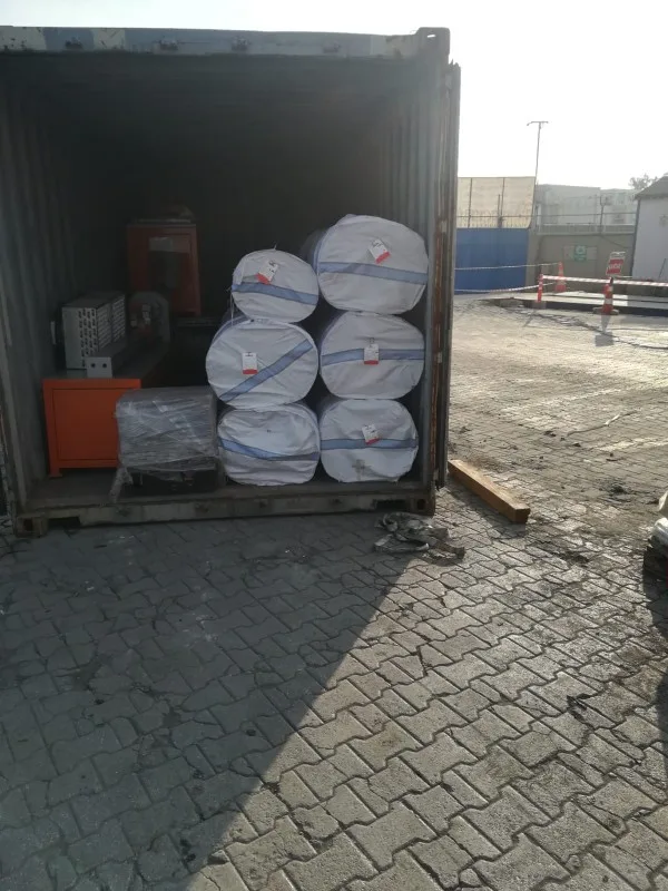 export goods loaded in shipping container